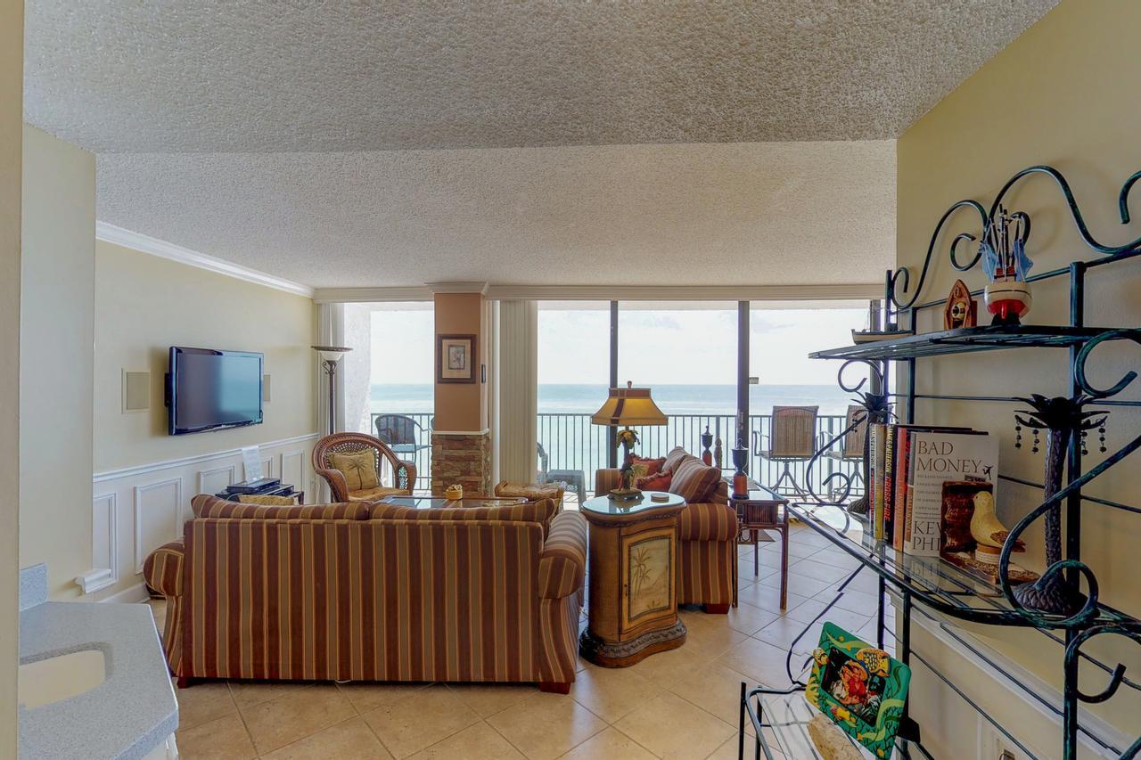 Seachase 704e Hotel